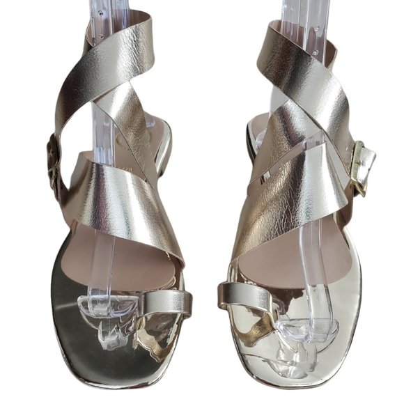 Shoes - Makers Flat Sandals Size 10 in Gold Color